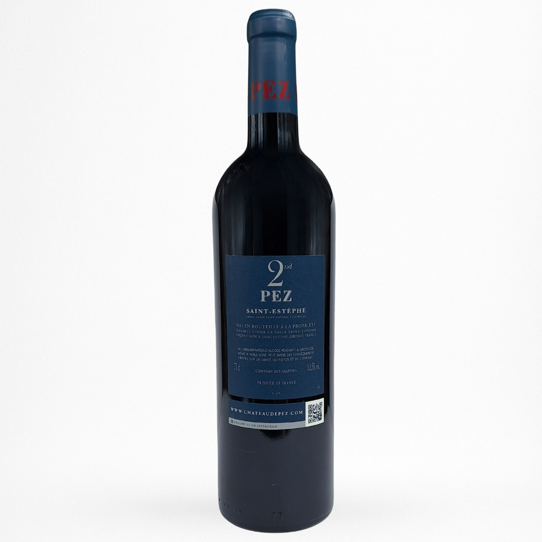 Bouteille de vin 2nd de Pez, Saint-Estèphe, vin rouge, contre etiquette sur fond blanc