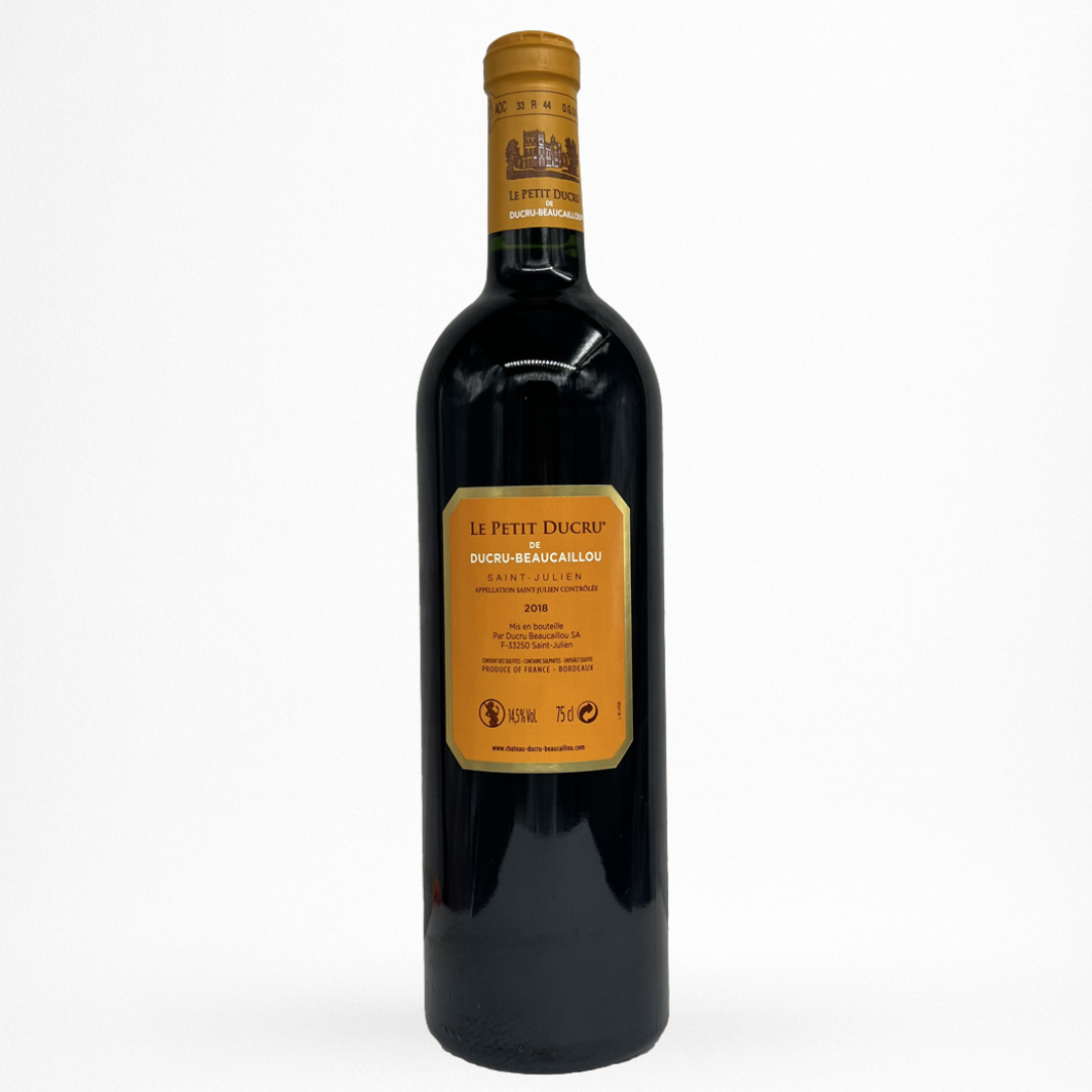 Contre étiquette de vin Château Ducru-Beaucaillou Le Petit Ducru 2018 en Saint-Julien sur fond blanc