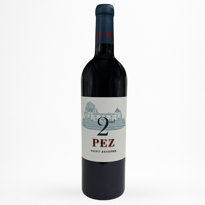 Bouteille de vin Château de Pez 2nd de Pez 2021 en AOC Saint-Estèphe sur fond blanc