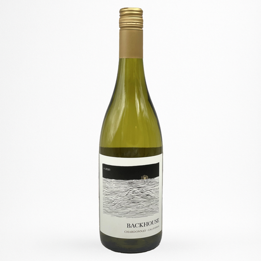 Bouteille de Chardonnay Backhouse, Californie, vin blanc des États-Unis, vue de face sur fond blanc