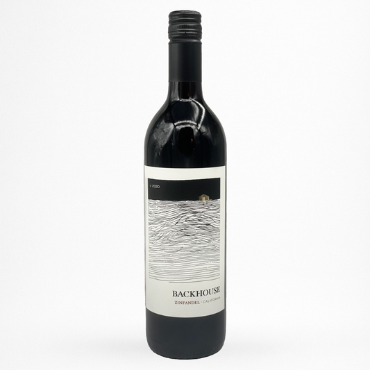 Bouteille de Zinfandel Backhouse, Californie, vin rouge des États-Unis, vue de face sur fond blanc