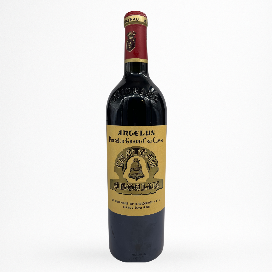Château Angélus 2005 – Saint-Émilion Grand Cru Classé, bouteille packshot sur fond blanc