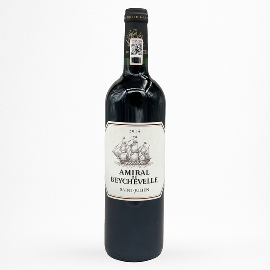 Bouteille d’Amiral de Beychevelle 2014 – Saint-Julien (Château Beychevelle), prise de face sur fond blanc, étiquette illustrée d’un navire