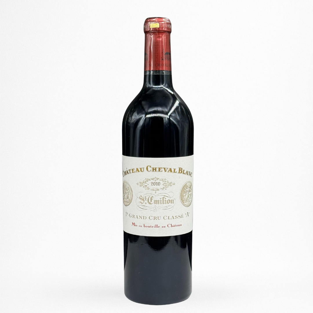 Bouteille de Château Cheval Blanc – Saint-Émilion Grand Cru AOC – vin rouge, packshot sur fond blanc
