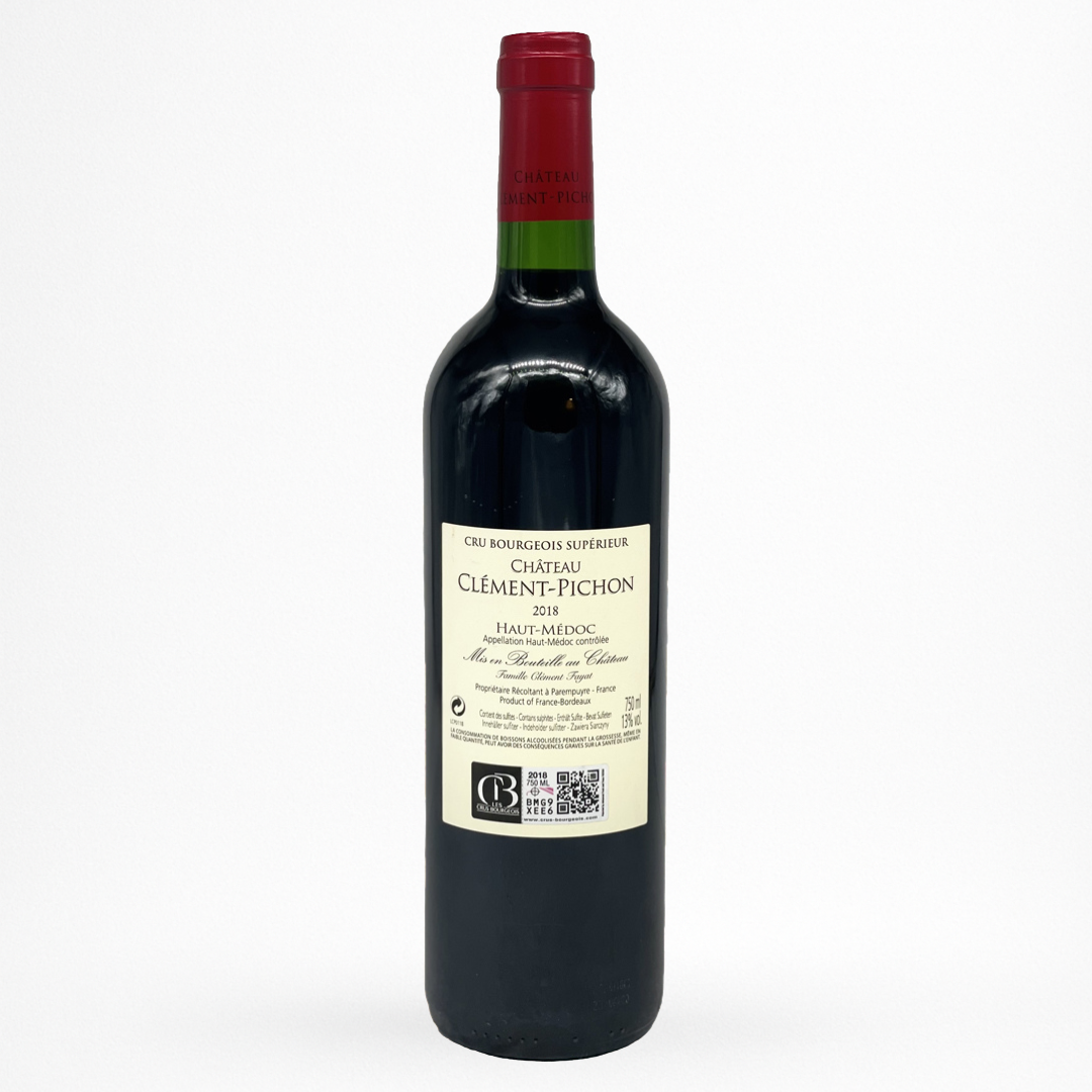 Bouteille de Château Clément-Pichon Haut-Médoc, vin rouge Bordeaux (Cru Bourgeois Supérieur) contre etiquette