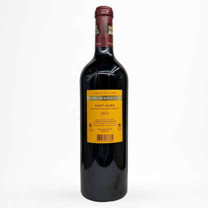 Château Ducru-Beaucaillou 2012 – Saint-Julien (Deuxième Grand Cru Classé 1855), vin rouge de Bordeaux, bouteille packshot sur fond blanc