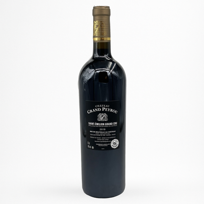 Bouteille de vin Château Grand Peyrou 2020 en Saint-Emilion Grand Cru sur fond blanc