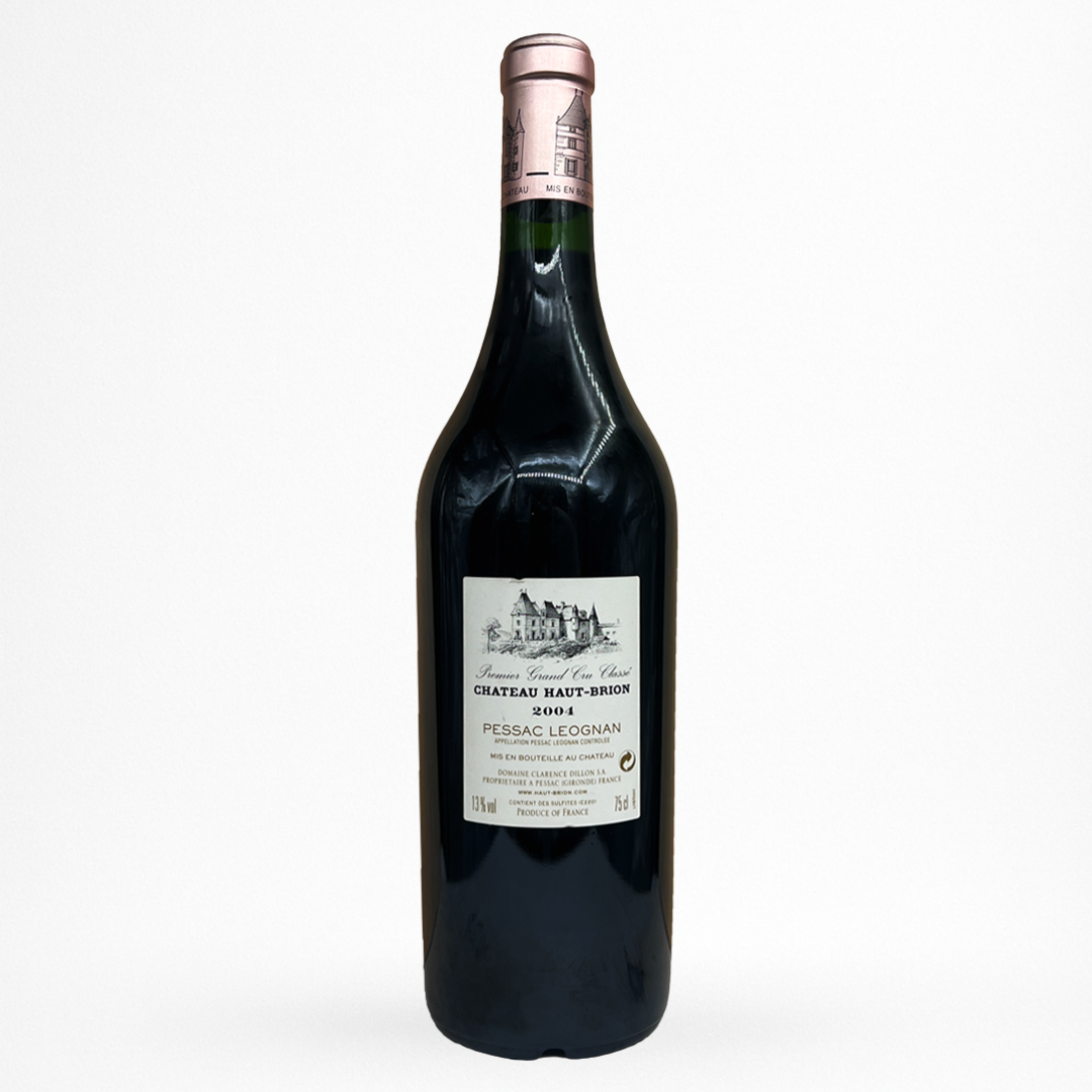 Château Haut-Brion 2004 – Pessac-Léognan, Premier Grand Cru Classé de Bordeaux, vin rouge, contre etiquette bouteille packshot sur fond blanc