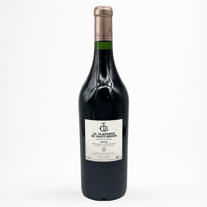 Le Clarence de Haut-Brion 2010 – Pessac-Léognan, second vin du Château Haut-Brion, contre etiquette vin rouge de Bordeaux, bouteille packshot sur fond blanc