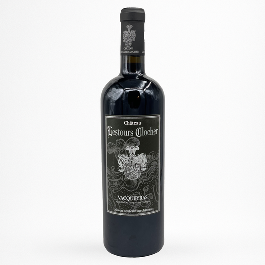 Bouteille de vin rouge Château Lestours Clocher 2018 Vacqueyras, étiquette noire à blason blanc, capsule noire, fond blanc
