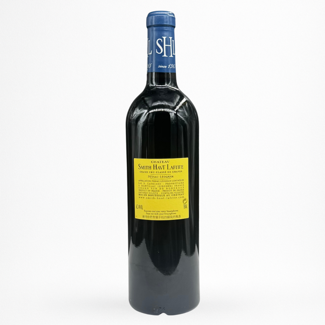 Château Smith Haut Lafitte – Pessac-Léognan AOC, vin rouge de Bordeaux, contre etiquette bouteille 75 cl, packshot sur fond blanc.