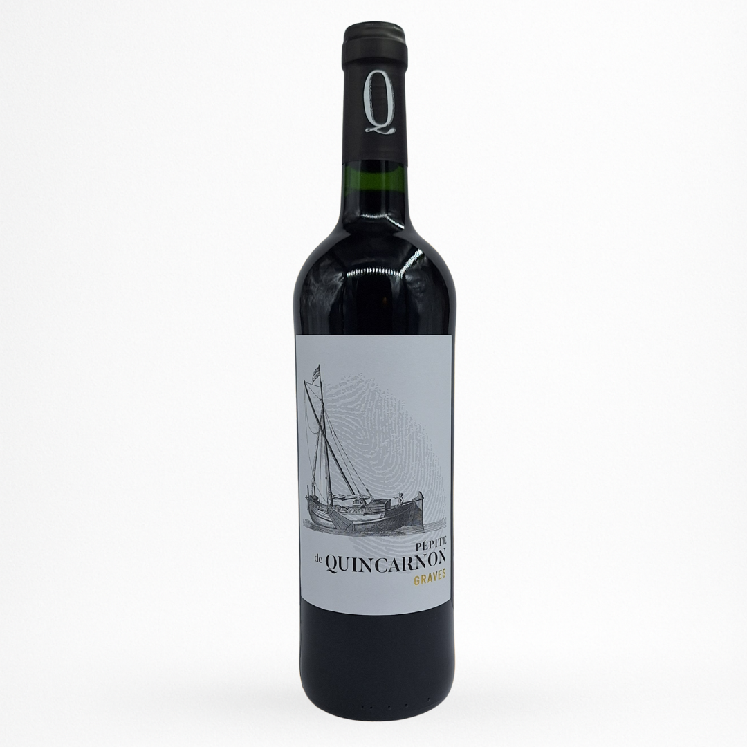 Bouteille Château de Quincarnon « Pépite » — Graves AOC, vin rouge, étiquette grise, sur fond blanc.
