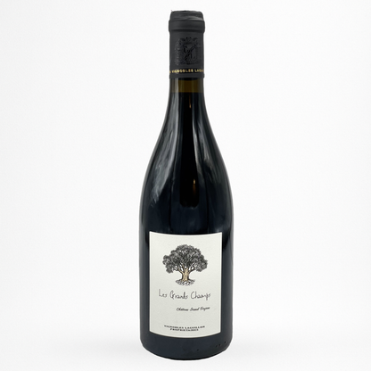 Bouteille de vin Château Grand Peyrou Les Grands Champs 2018 en Castillon Côtes de Bordeaux sur fond blanc