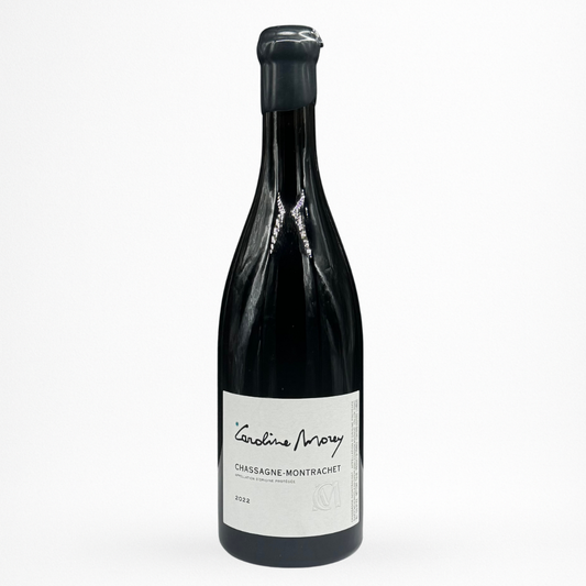 Domaine Caroline Morey – Chassagne-Montrachet Village (AOC), vin de Bourgogne, Côte de Beaune – bouteille 75 cl sur fond blanc.