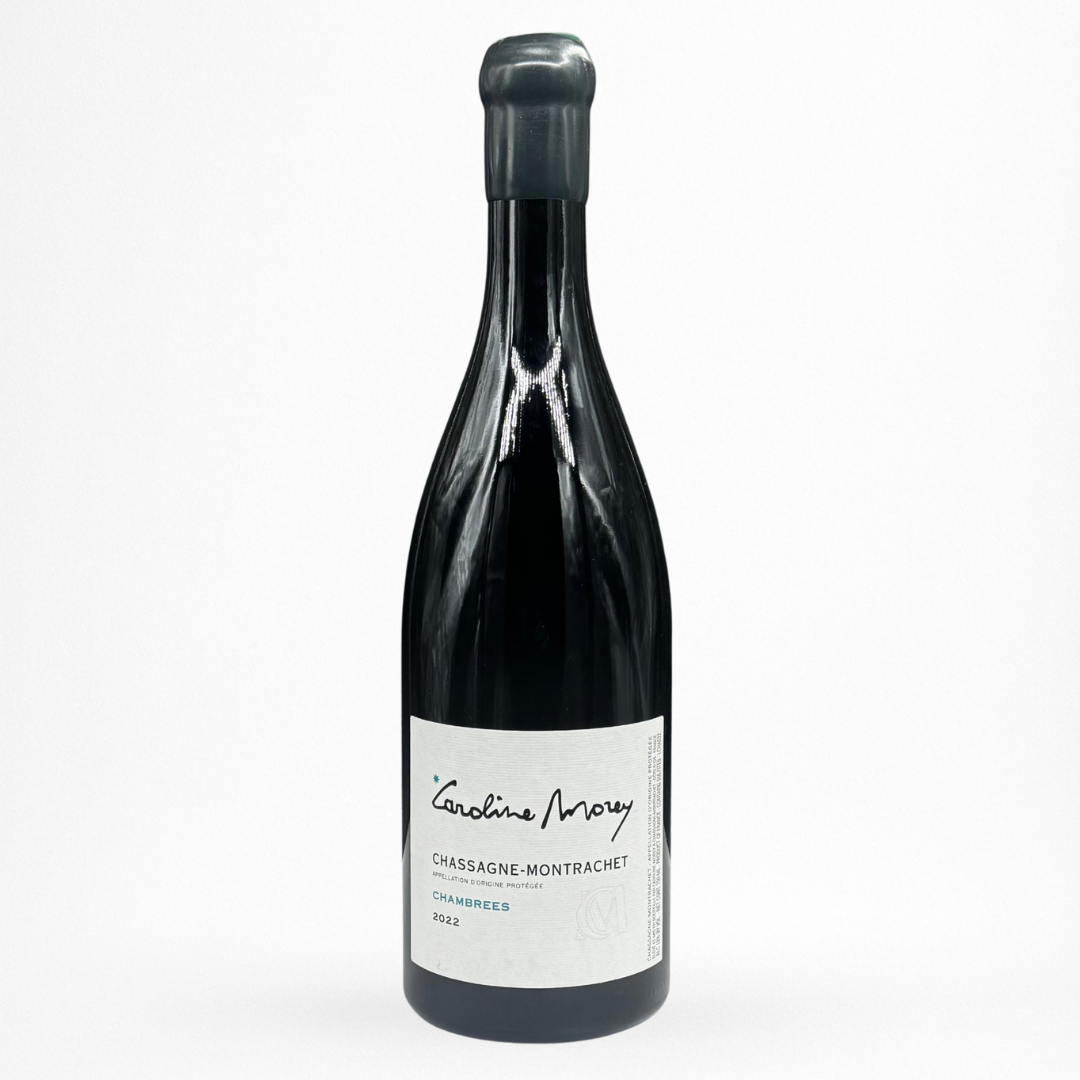 Domaine Caroline Morey – Les Chambrees, Chassagne-Montrachet AOC, vin blanc de Bourgogne, bouteille 75 cl, packshot sur fond blanc.