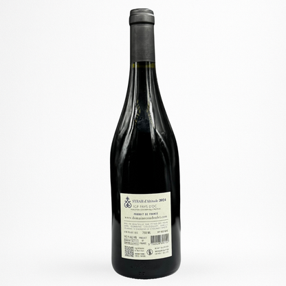 Bouteille de vin rouge Domaine Coudoulet Syrah d’Altitude 2024 (IGP Pays d’Oc) — packshot sur fond blanc, capsule grise, contre étiquette crème.